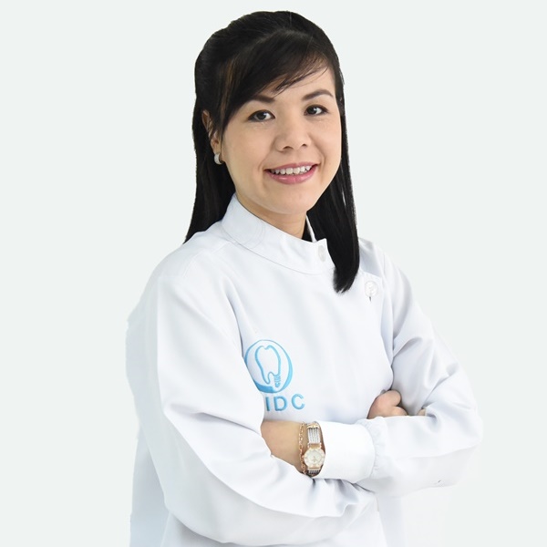 ทันตแพทย์หญิง วิไลวรรณ ปัญญาวรชาติ DDS., Dentist