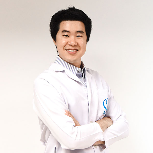 ประการ ธนะศรีสืบวงศ์ Implantologist