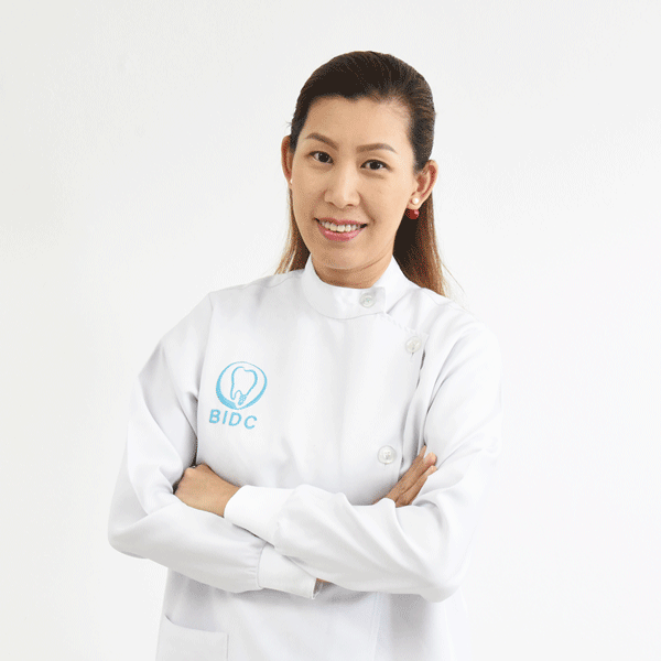 ทันตแพทย์หญิง ศริญญา เอกพิทักษ์ดำรงค์ DDS., MSc., Dentist Bangkok