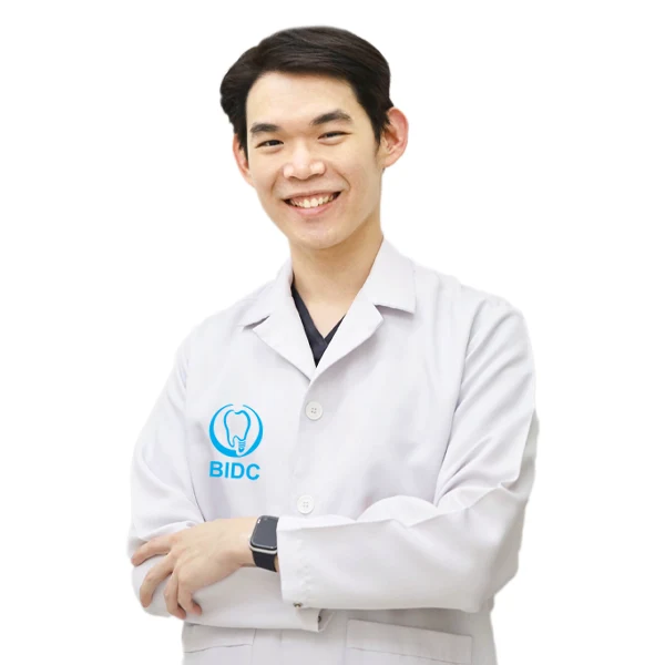 Dr. Jaturong BIDC at EmQuartier