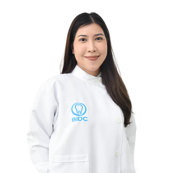 Dr. Siriwadee Prathompat DDS.,